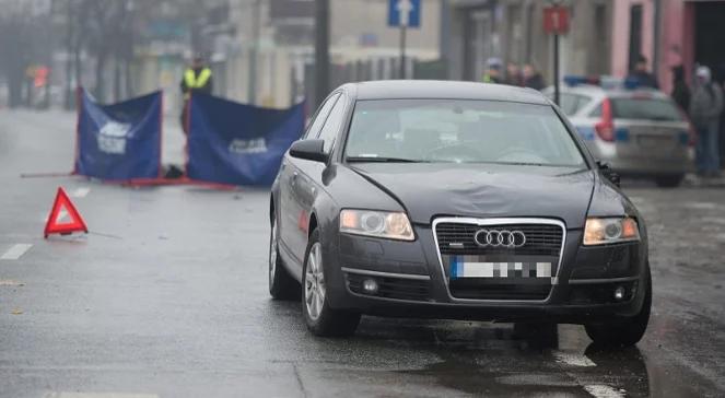 Łódź: kierowca wjechał w pieszych. Jedna osoba nie żyje