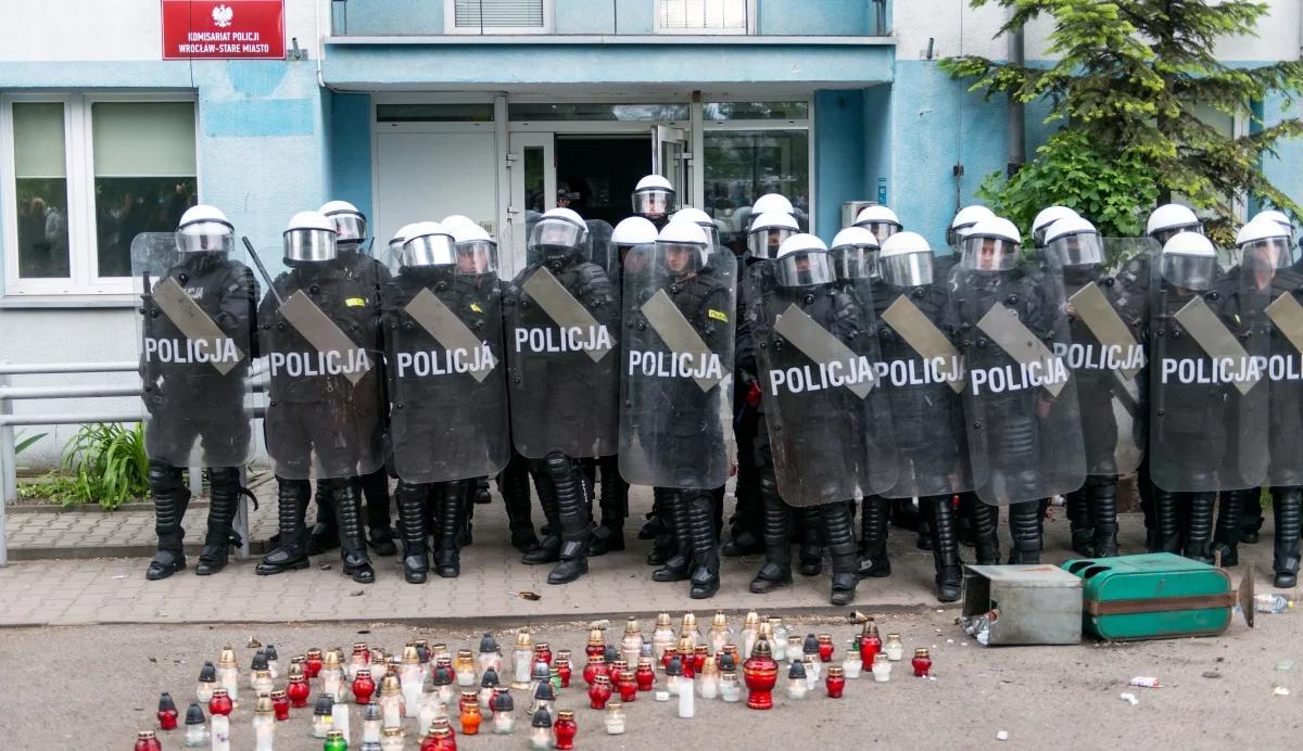 Nowe ustalenia w sprawie śmierci 25-latka na komisariacie