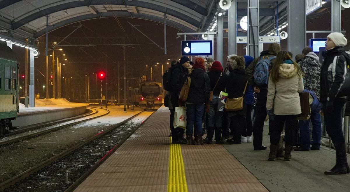 Tragiczny wypadek na Śląsku. 19-latek wpadł pod pociąg, "znajdował się w miejscu niedozwolonym"