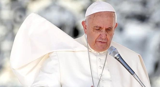 Papież modli się o pokój na świecie. Franciszek: dzisiaj szczególnie potrzeba nam tego daru