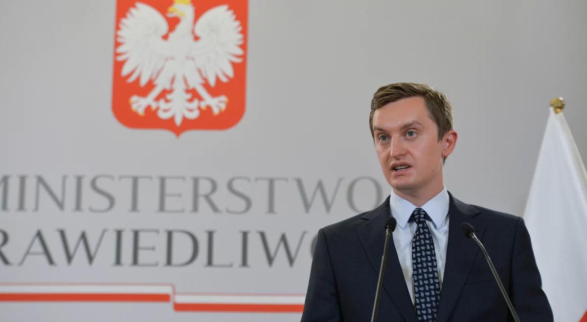 "To legitymizowanie nienawiści". Kaleta o umorzeniu sprawy Żulczyka
