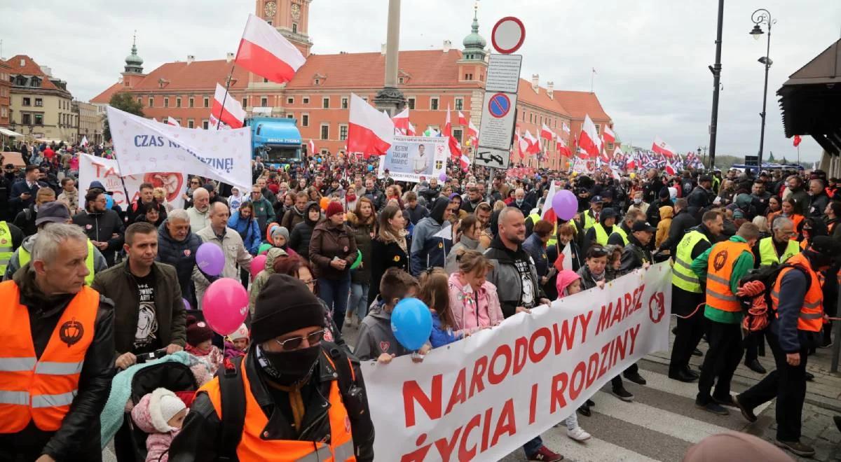 "Tato – bądź, prowadź, chroń". Ulicami stolicy przeszedł XVI Narodowy Marsz dla Życia i Rodziny 