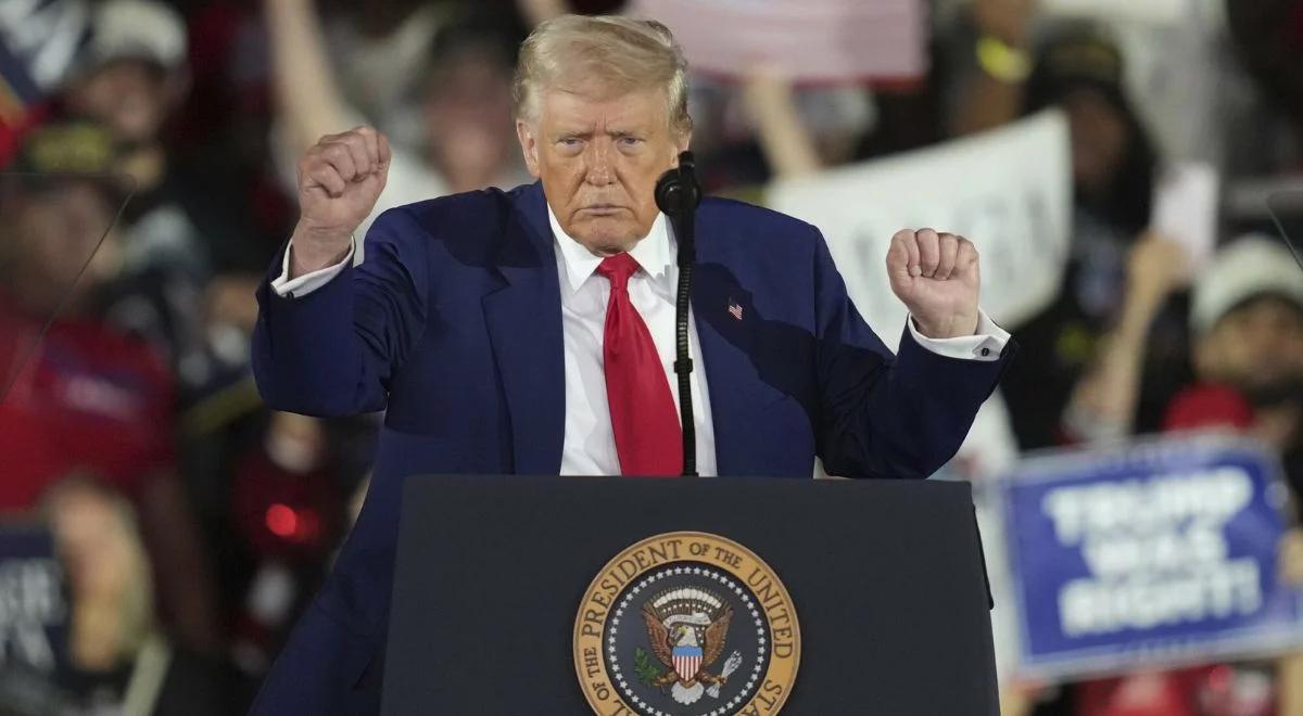 Gospodarka USA nad przepaścią. Trump obarcza winą Bidena, a nie cła