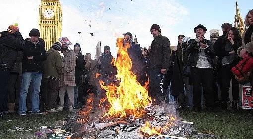 Spełnia się najczarniejszy scenariusz dla tysięcy brytyjskich studentów