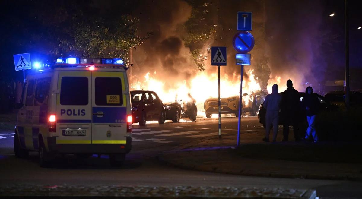 Szwecja upada pod naporem agresywnych migrantów. Morderstwa w domach, terror na ulicach