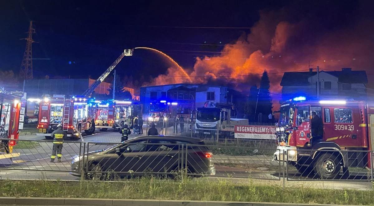 Ogromny pożar w Kielcach. Łuna ognia nad miastem