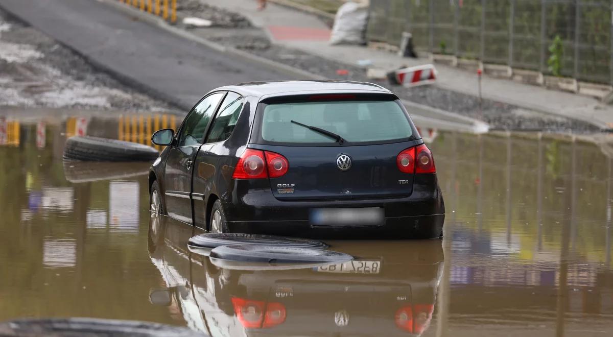 Odszkodowanie za zalane auto. Kto może ubiegać się o wypłatę?