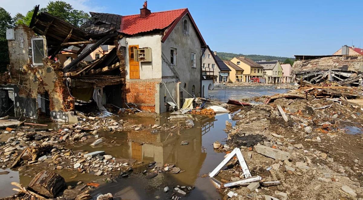 Stronie Śląskie. Krajobraz po powodzi 