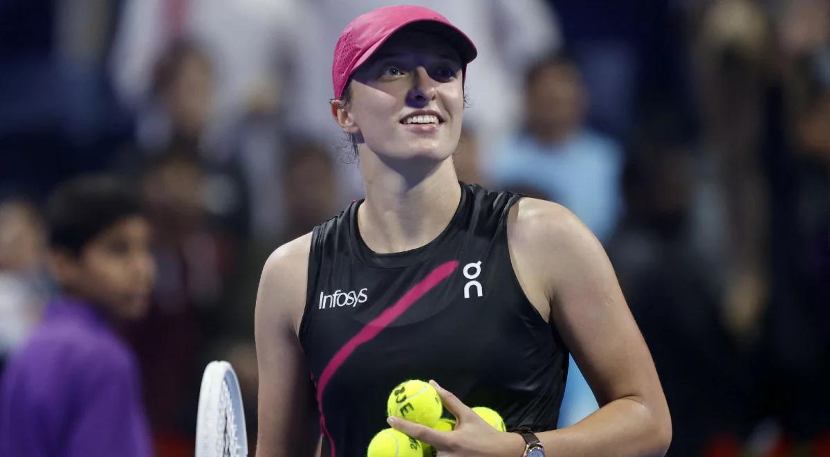 WTA Doha: Iga Świątek nie dała szans Azarence. Mecz zakończyła "bajglem"