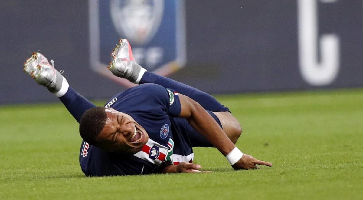Liga Mistrzów: brutalny faul na Mbappe. Jak długo będzie pauzować gwiazda?
