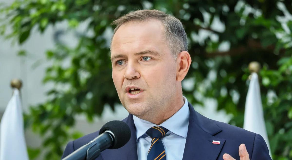 Prezydent podpisał nowe świadczenie "1000 plus". Kto może skorzystać?