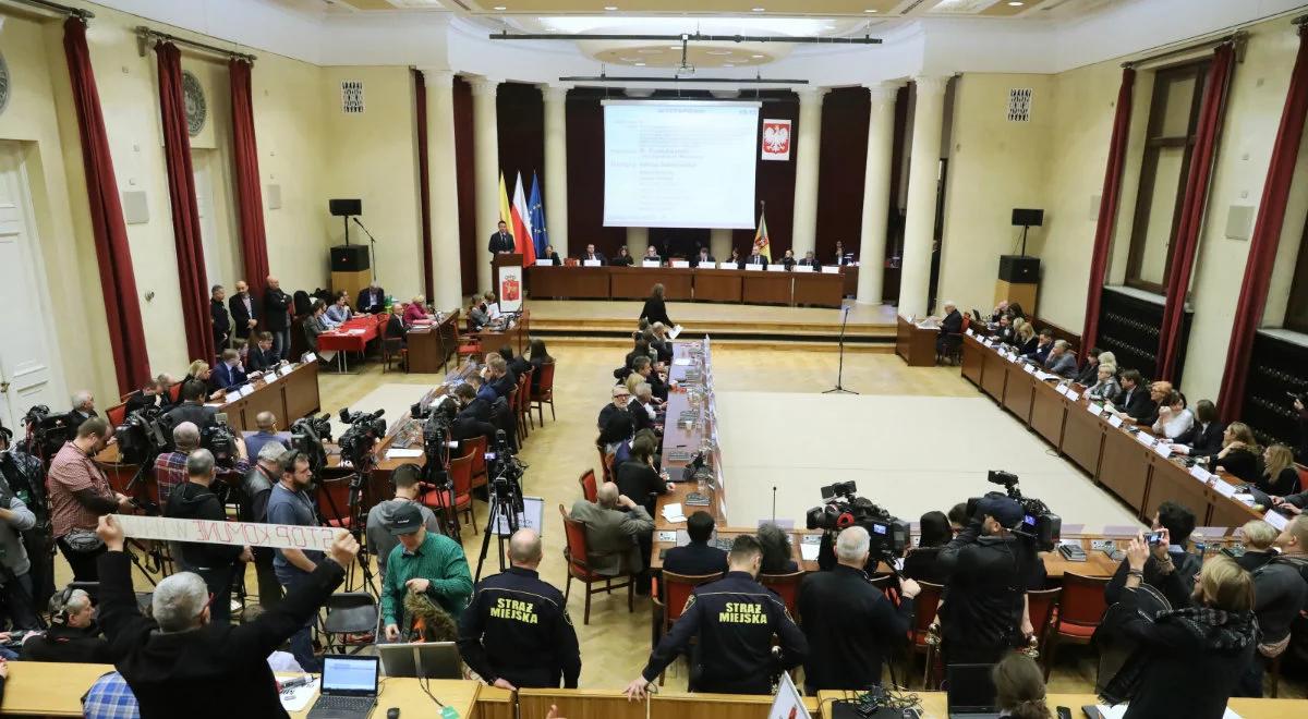 Rada Warszawy przywróciła 98-procentową bonifikatę. Komentarze