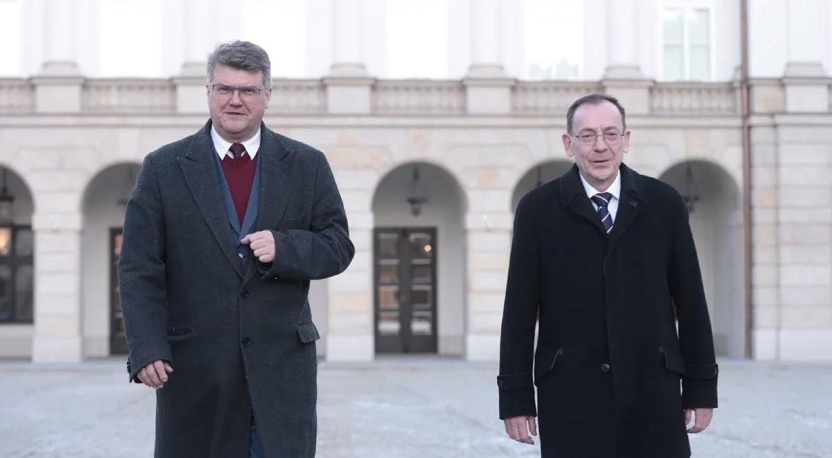 Ułaskawienie Kamińskiego i Wąsika. Publicysta: powinni jak najszybciej opuścić zakłady karne