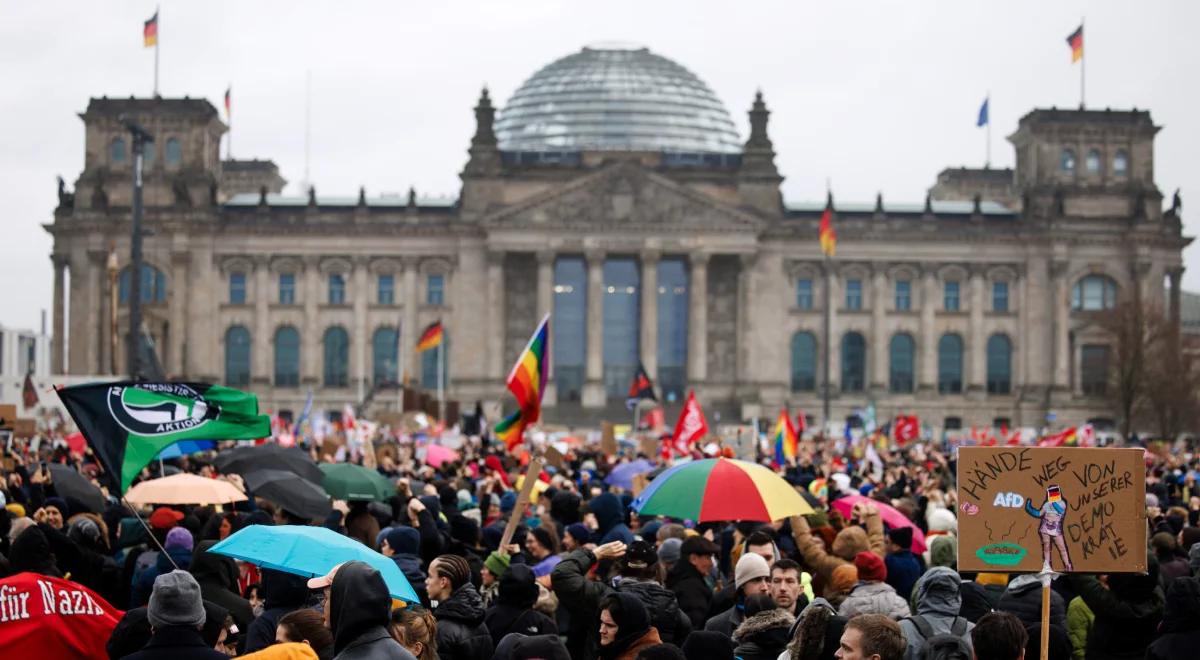 Masowe protesty w Niemczech. Na ulice Berlina wyszły tysiące osób