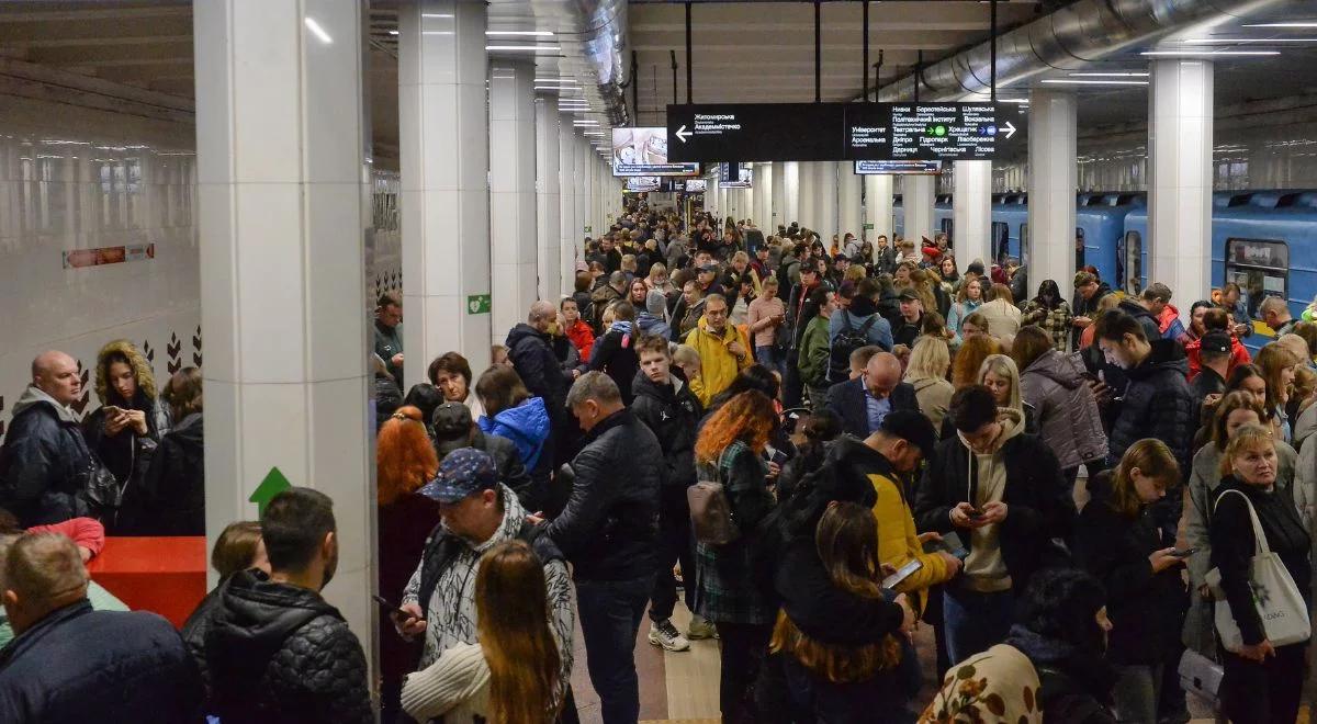 Kolejny alarm przeciwlotniczy w Kijowie. Ulice opustoszały, ludzie udali się do schronów