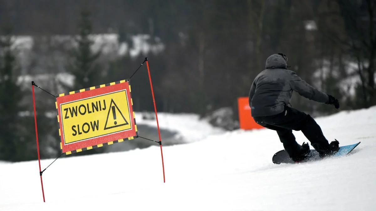 Choroba? Wypadek? Jak uzyskać pomoc podczas wyjazdu na ferie?