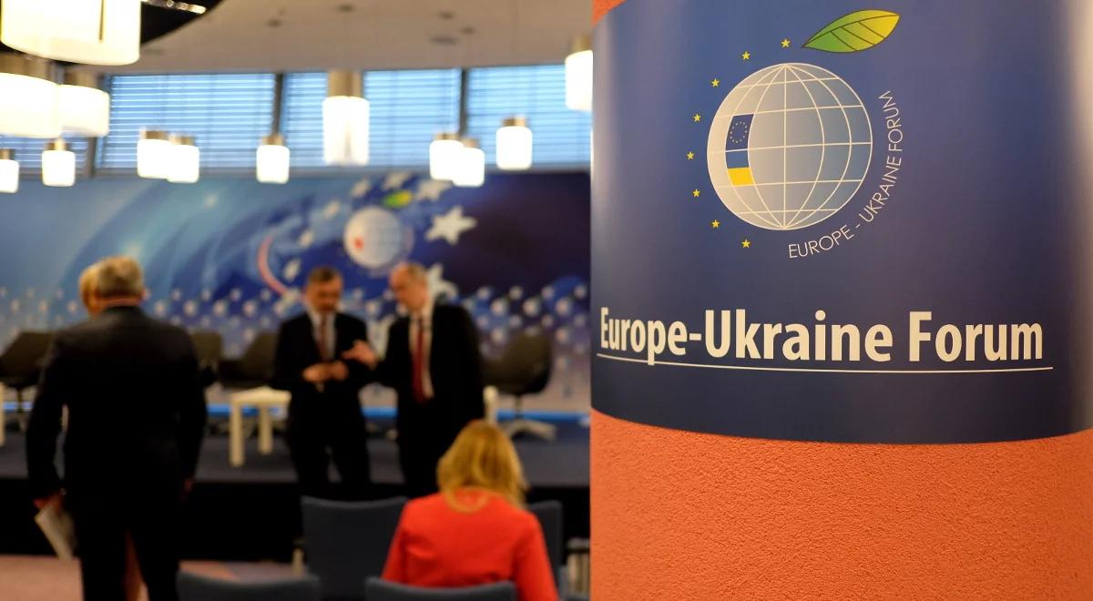  Na forum w Jasionce o dekomunizacji i lustracji na Ukrainie