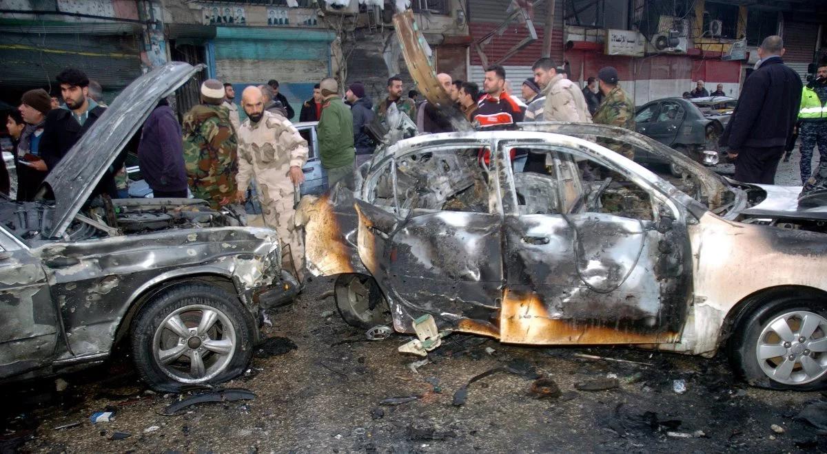 Syria: kikudziesięciu zabitych w wybuchu samochodu pułapki