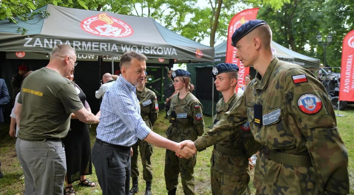 Piknik "Zostań Żołnierzem" przed Świętem Wojska Polskiego. Szef MON zaprasza do Ossowa