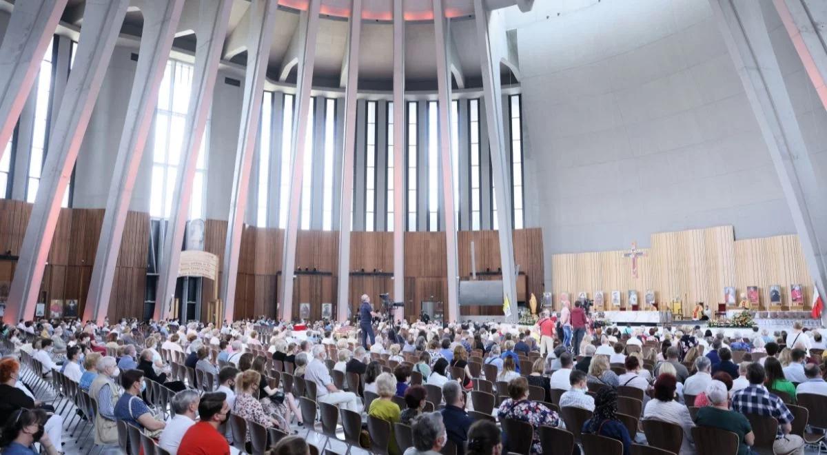 12 września beatyfikacja kard. Wyszyńskiego i matki Czackiej. Nycz: ma być godna, skromna, na miarę pandemii