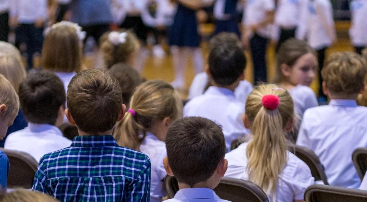 Okrojona podstawa programowa. Minister edukacji i nauki podał datę rozpoczęcia zmian