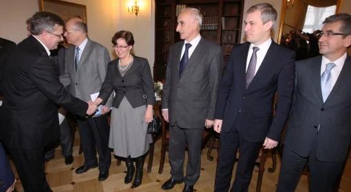 Zmiana konstytucji: PO, SLD, PSL "za"