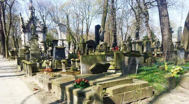 Lista mogił bohaterów w Instytucie Pamięci Narodowej. Zgłoszono kilkaset grobów