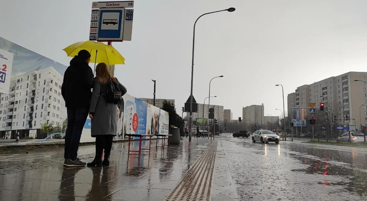 Nadciągają burze i ulewy. Ostrzeżenia IMGW dla części kraju