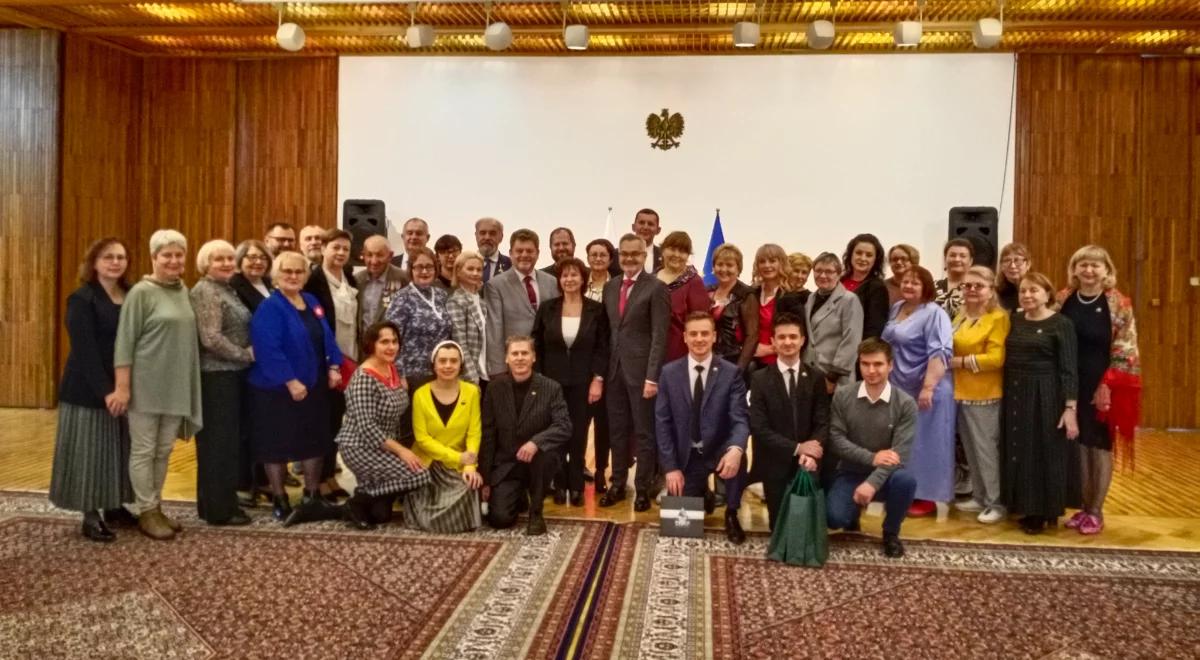 Obchody Święta Niepodległości. Ambasador RP spotkał się w Moskwie z Polonią