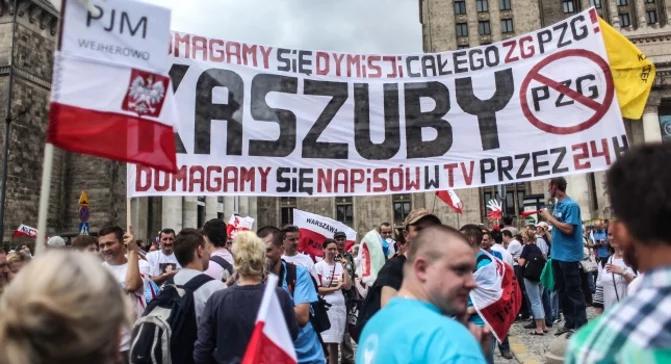 Głusi wyszli na ulice Warszawy. Chcą pomocy na rynku pracy