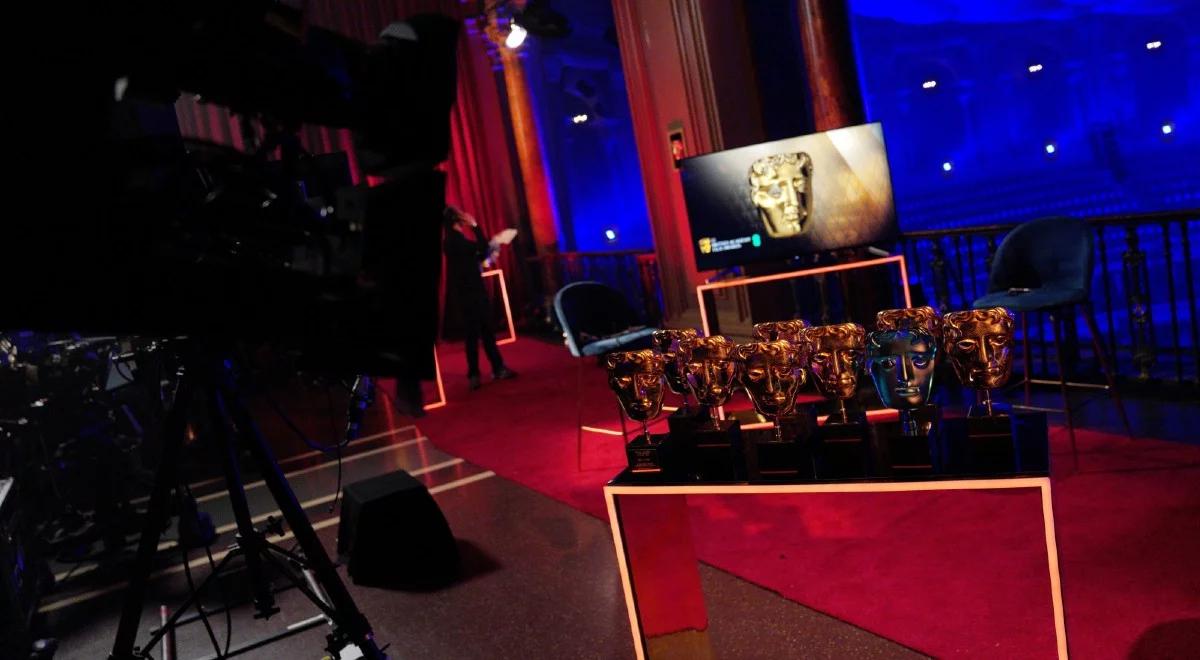 Sukces "Nomadland", osobliwy rekord Antony'ego Hopkinsa. Nagrody BAFTA rozdane