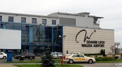 Awaryjne lądownie samolotu w Gdańsku. Pijany awanturnik na pokładzie