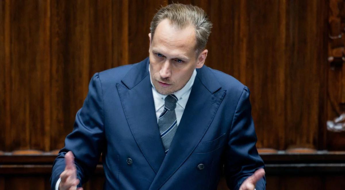 Komentarze po incydencie Berkowicza w Ikei. "Patelnia stała się symbolem Konfederacji"