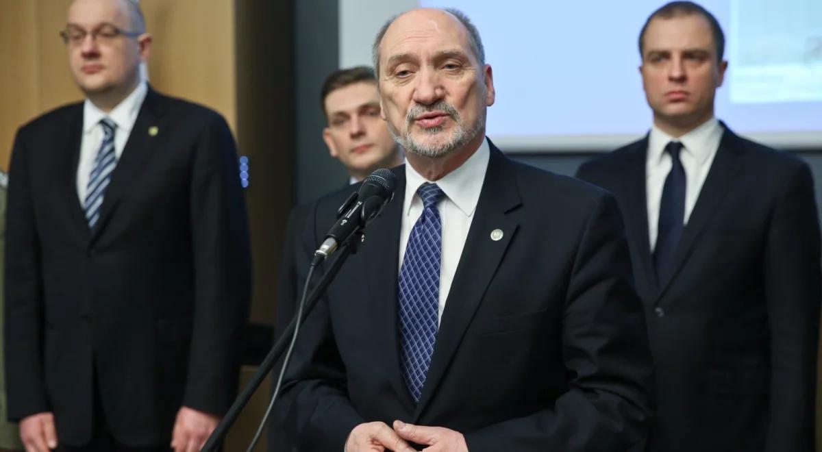 100 dni w MON. Antoni Macierewicz: zawodowi szeregowi, modernizacja