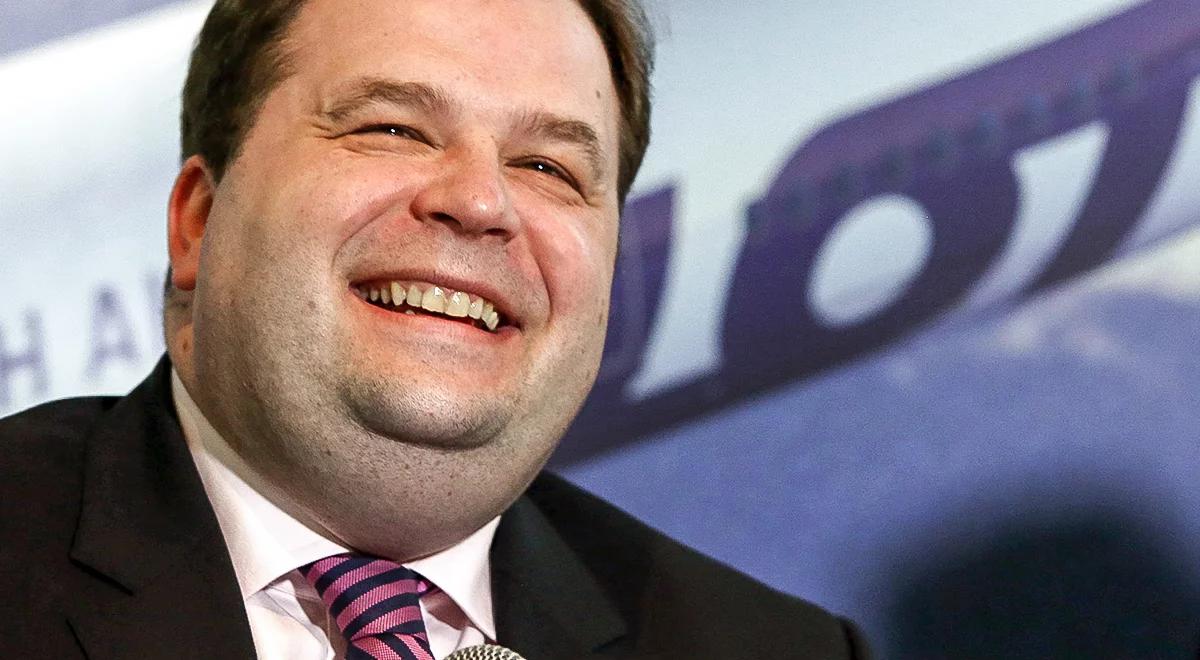 Prezes LOT Sebastian Mikosz złożył na ręce szefa rady nadzorczej rezygnację. Ewa Kopacz: nie wiem dlaczego zrezygnował