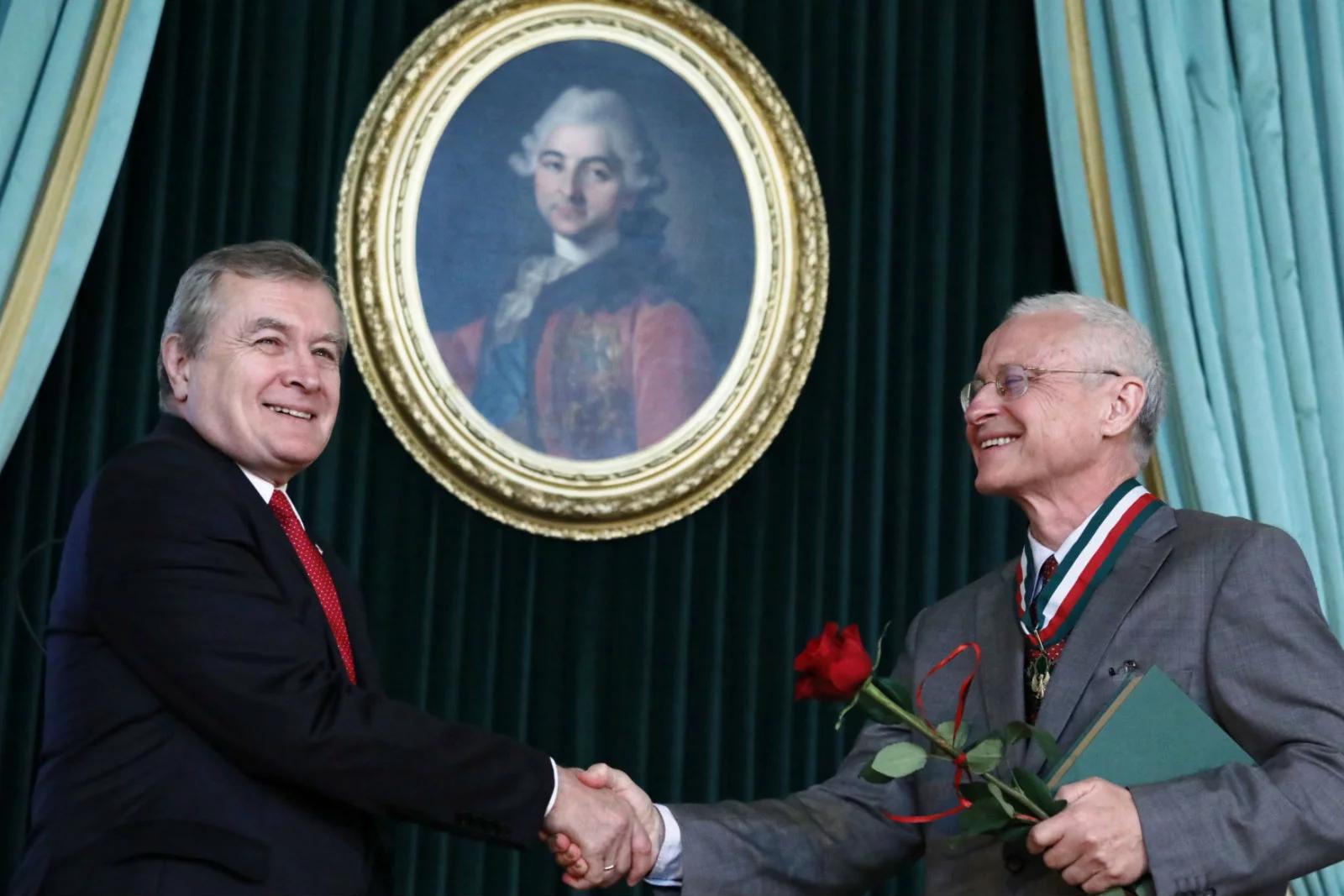 Piotr Gliński odznaczył 28 osób medalami "Zasłużony Kulturze Gloria Artis"
