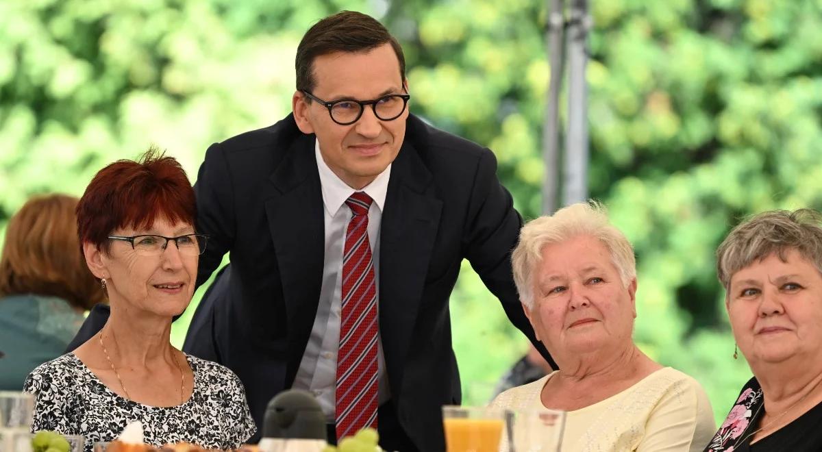 Premier Morawiecki do seniorów: strzeżcie się niebezpiecznych ludzi - Tuska i PO