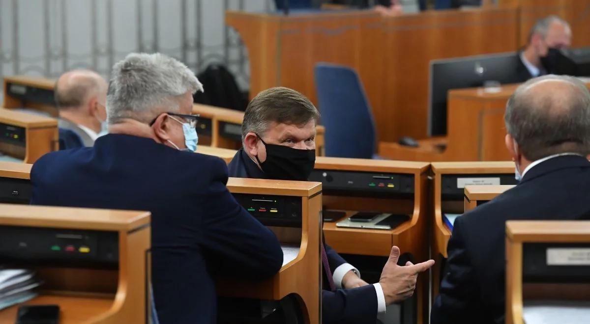 Dziś spotkanie Komitetu Politycznego PiS. Rozmowy o koalicji i stanowiskach w rządzie