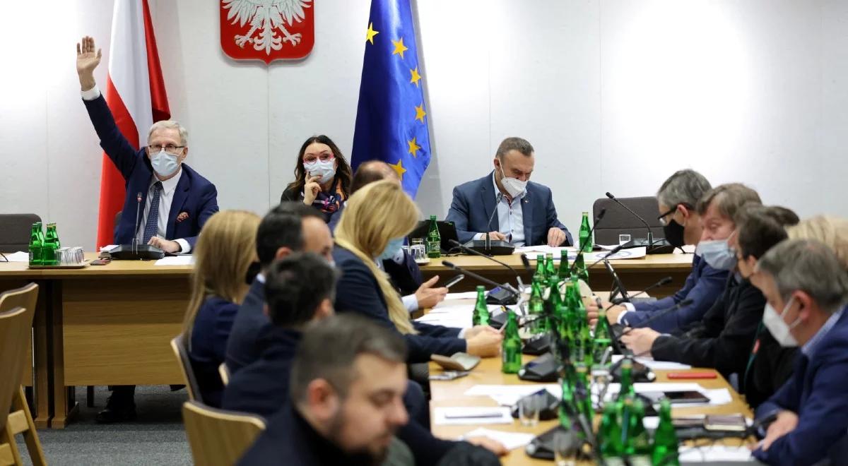 PiS chce poprawek w projekcie o testowaniu pracowników. Wiemy, kiedy zajmie się tym komisja