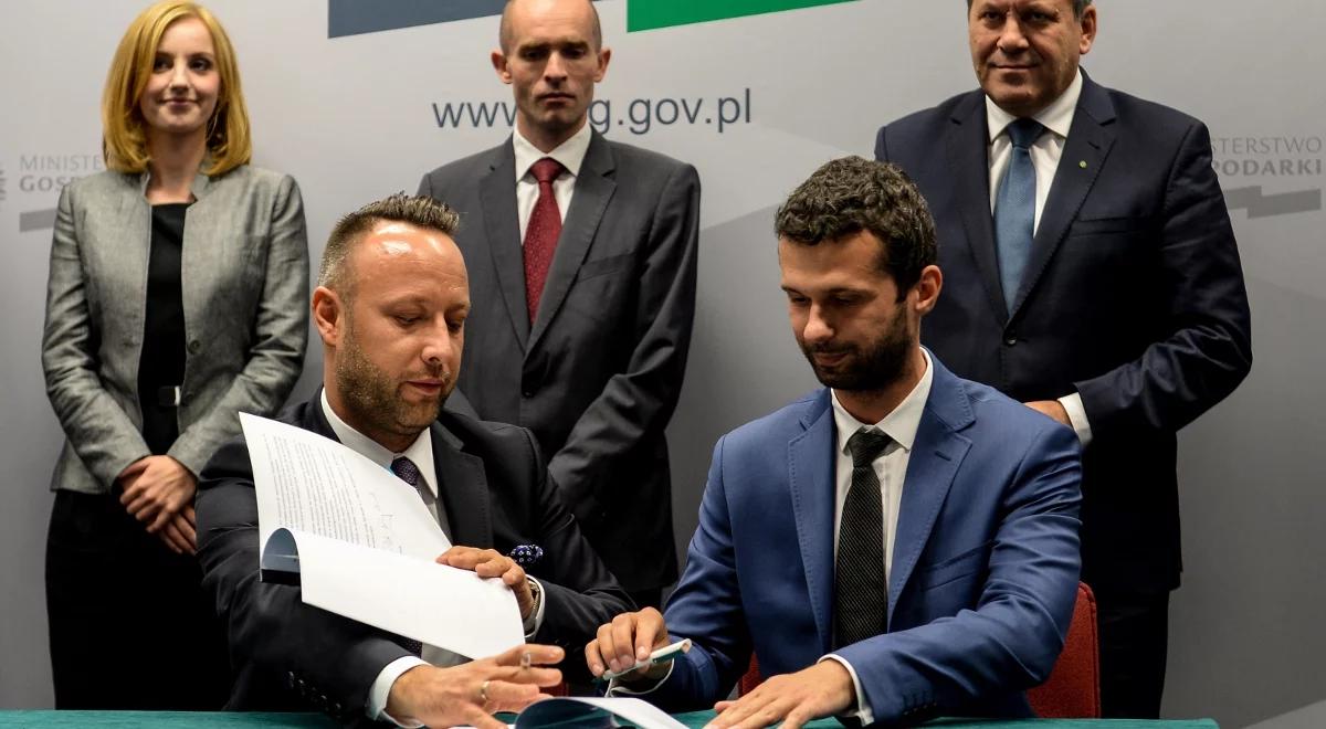 Polski wynalazek - elastyczne ogniwa na perowskitach, ma wreszcie inwestora. To japoński milioner