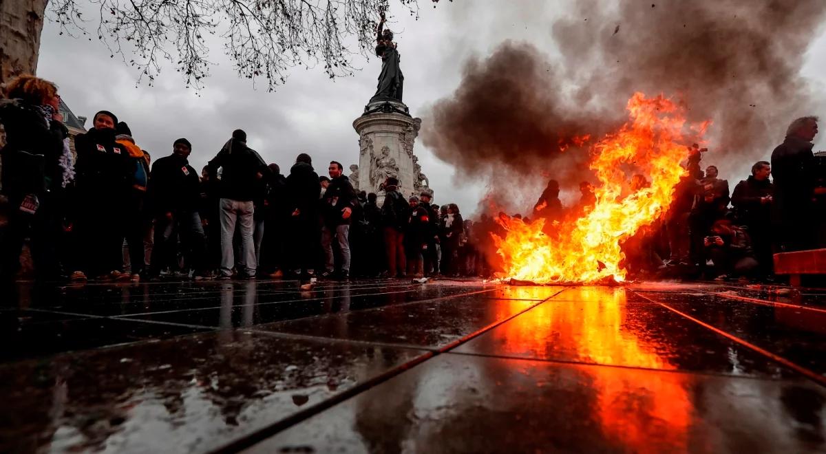 Belgia ostrzega przed wyjazdem do Paryża. Protest "żółtych kamizelek" także w Brukseli