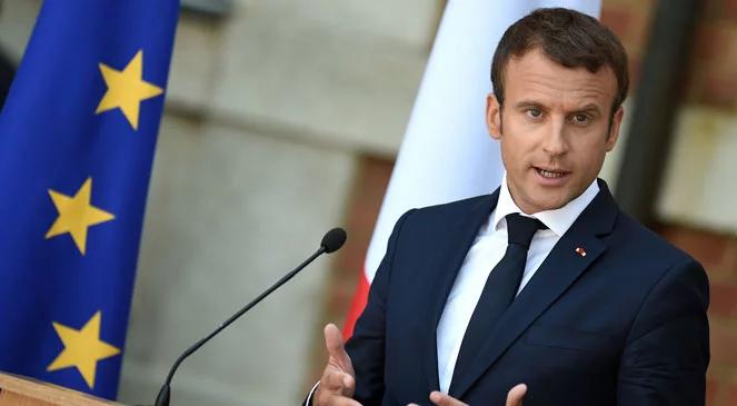Macron krytykuje Polskę. "Młodość nie idzie w parze z doświadczeniem dyplomatycznym"