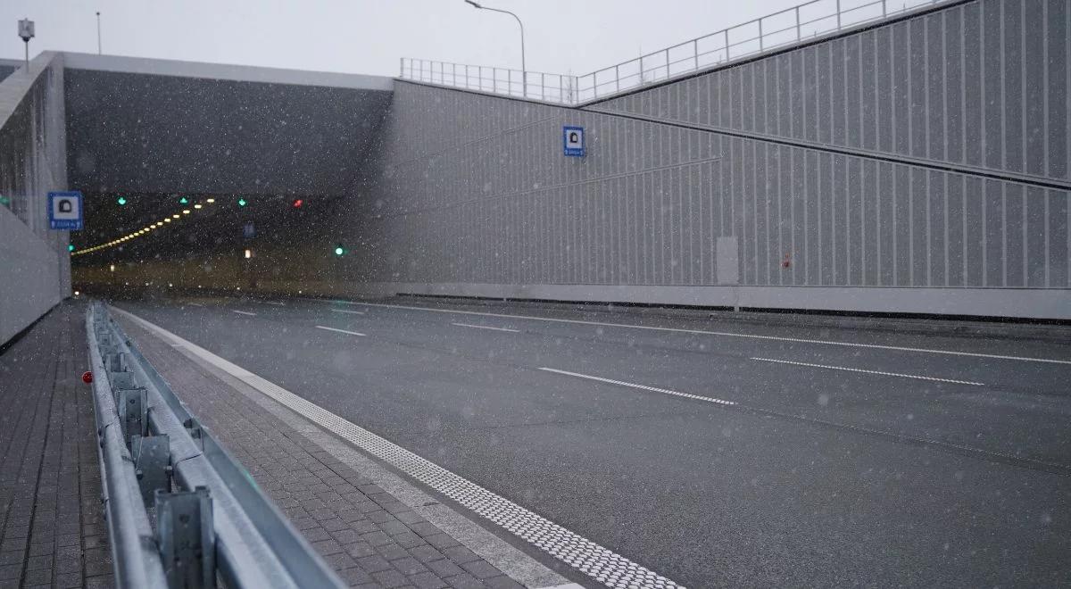 Trudne warunki na drogach. GDDKiA ostrzega: będzie ślisko, lokalnie mgły