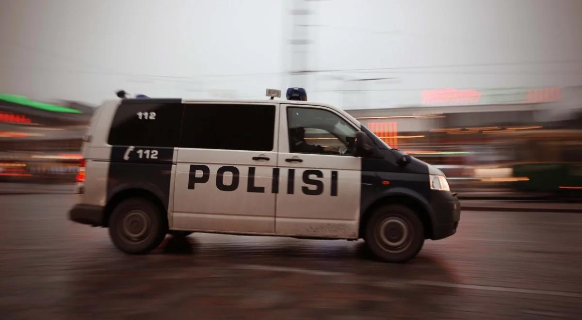 Finlandia: dwaj uchodźcy dokonali samookaleczenia przed budynkiem parlamentu