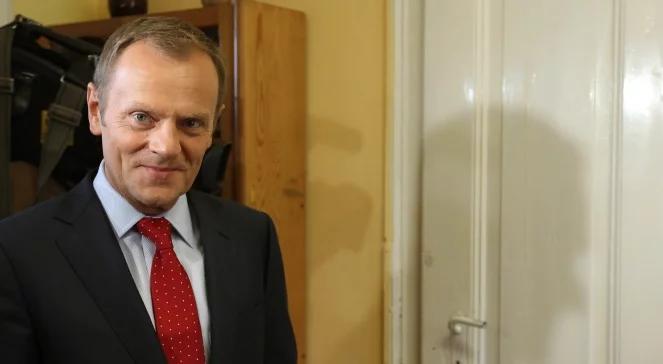 Tusk o Kaczyńskim: Znaczy co? Łaskę robi?