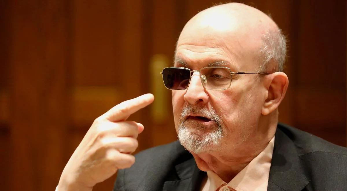 Kilkanaście razy ugodził nożem pisarza Salmana Rushdiego. Zapadł wyrok