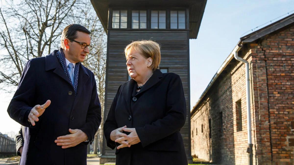 Premier w Berlinie. Pamięć o Auschwitz i rozmowy z Merkel