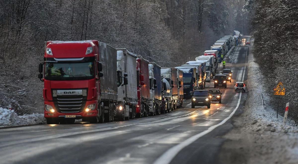 Zezwolenia dla ukraińskich przewoźników zniesione. Polska chce, by je przywrócono, KE mówi "nie"