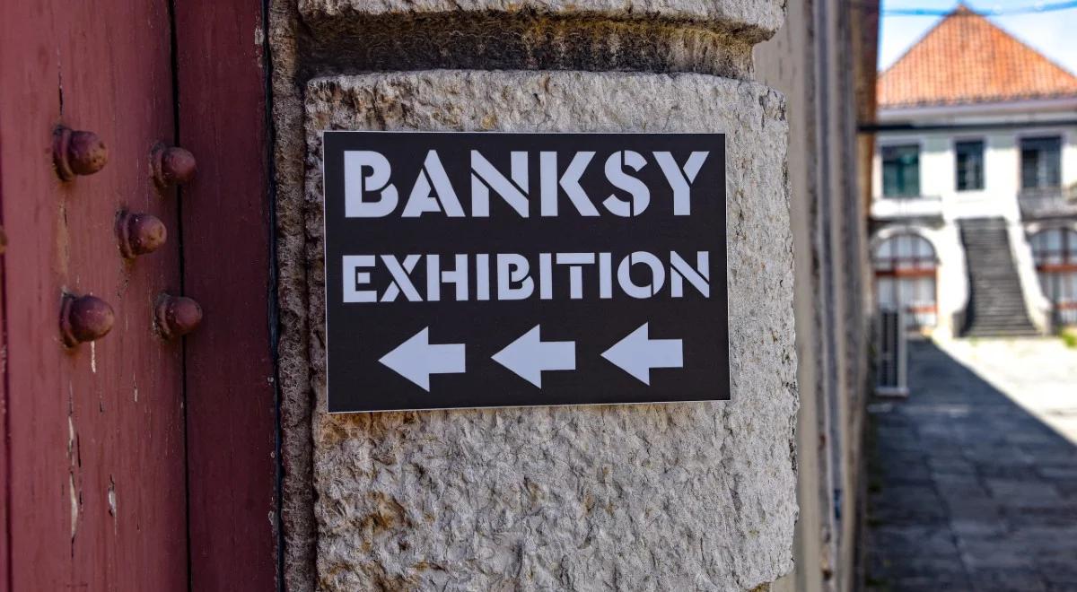 Zagrożenie powodziowe w Wielkiej Brytanii. Zdemontowano część pracy Banksy'ego