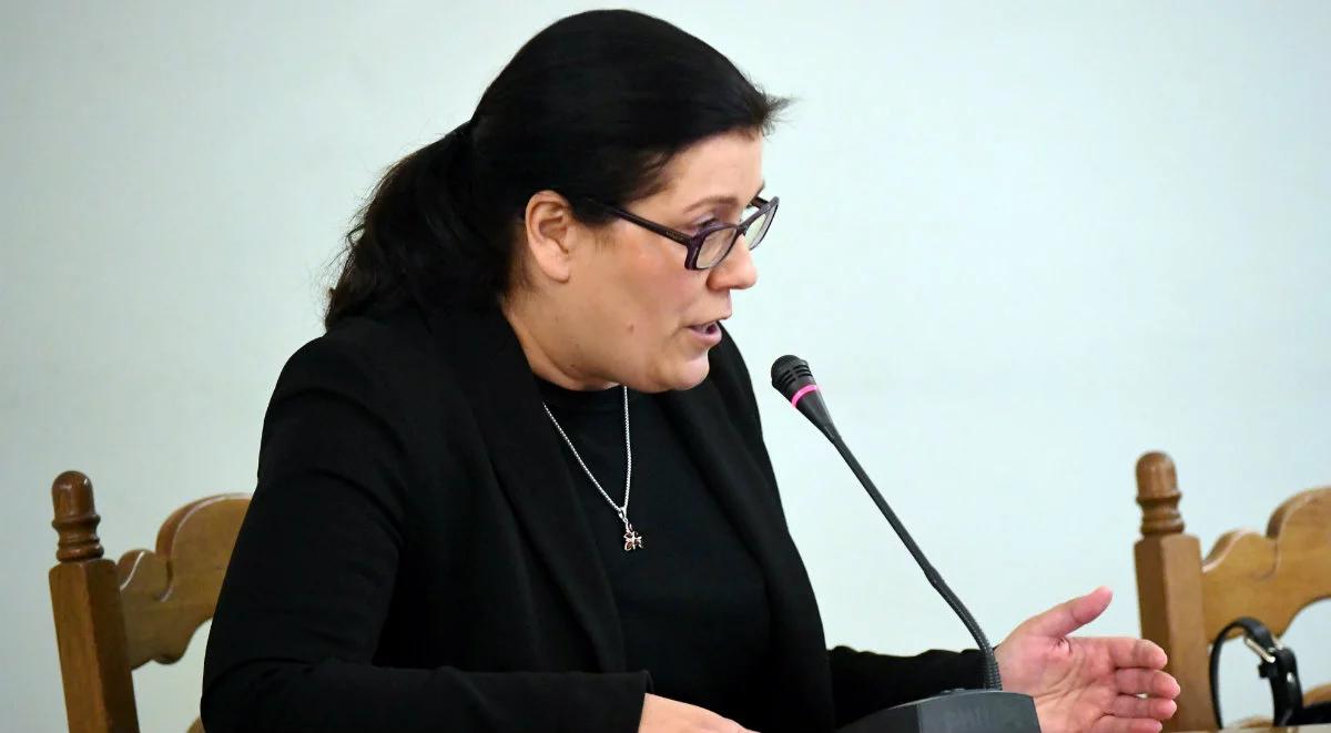 B. prezes UOKiK: przykro mi, że klienci Amber Gold stracili, ale nie czuję się winna